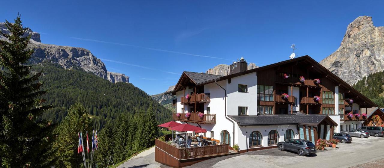Sporthotel Panorama Corvara In Badia Dış mekan fotoğraf