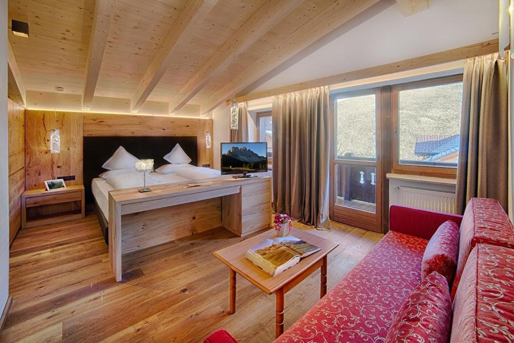 Sporthotel Panorama Corvara In Badia Dış mekan fotoğraf